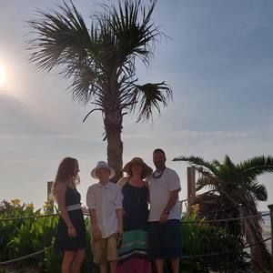 Meet your Posher, Taylor